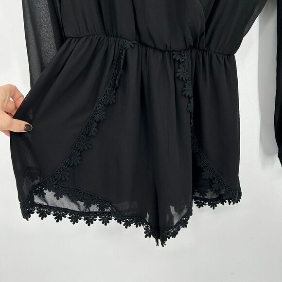 ASTR Black Sheer Long Sleeve Floral Crochet Faux Wrap Romper Size Medium - Picture 5 of 8